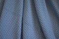 Mięciutki Kocyk Tkany BAMBUSOWY 100x85 BLUE JEANS wzór RYŻYK 100% przędza bambusowa