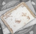 PODUSZKA do łóżeczka z wypełnieniem z falbankami PODNIEBNE SNY + BEŻ